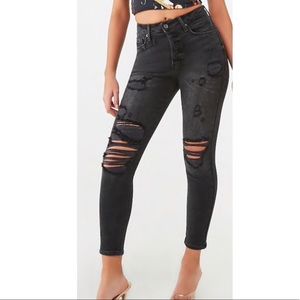 Distressed mom jeans - black